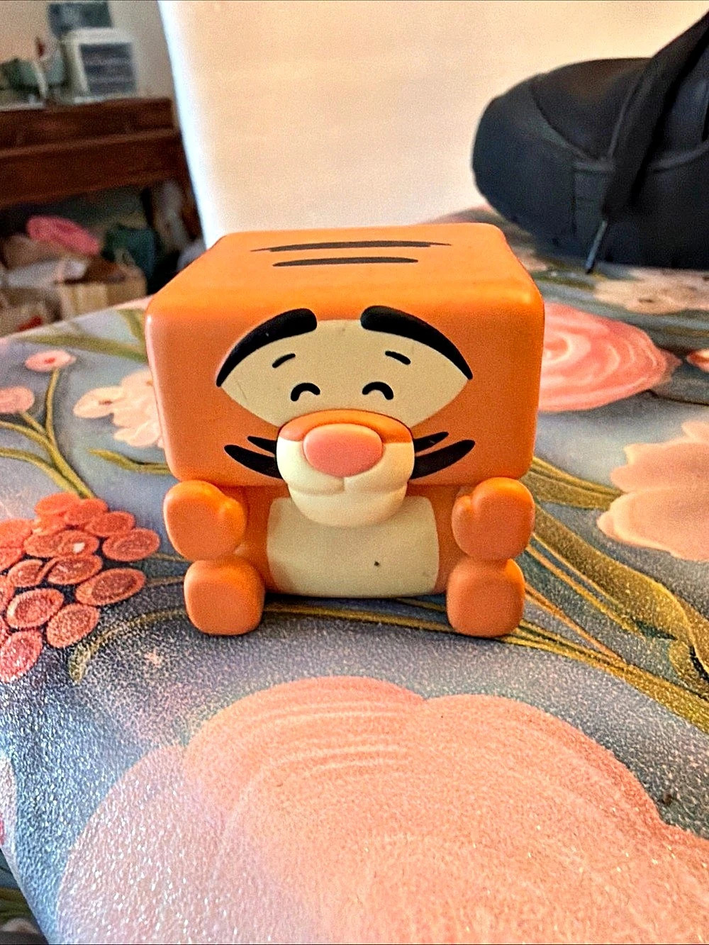 Pop Mart Disney Classics POP CUBE Series 1 - Tigger Figure